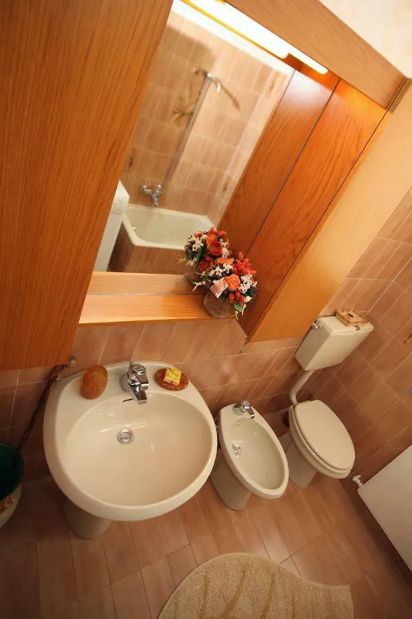 Ocra Apartment 勒泽诺 0*,  意大利